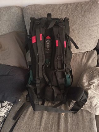Mochila McKinley Negra y Verde