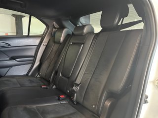 Mitsubishi ECLIPSE CROSS 2.4 PHEV Kaiteki Auto 4WD (2022)
