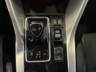 Mitsubishi ECLIPSE CROSS 2.4 PHEV Kaiteki Auto 4WD (2022)