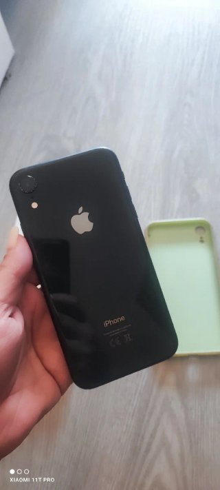 iPhone XR 64GB