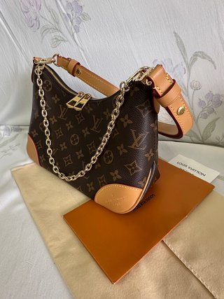 Louis Vuitton Boulogne 27cm