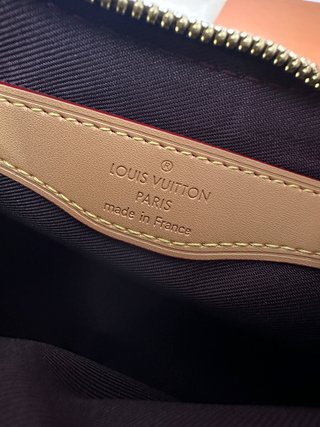 Louis Vuitton Boulogne 27cm