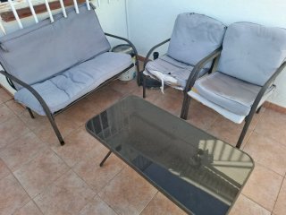 Conjunto jardín mesa cristal y 3 asientos