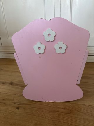 Culla per bambola rosa con fiori