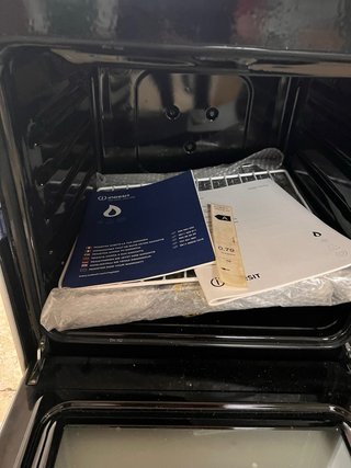 Cocina Eléctrica Indesit Blanca