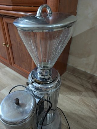 Cafetera Molinillo Eléctrica Antigua