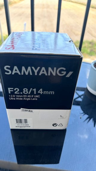 Objetivo Samyang 14mm f2.8 para Canon
