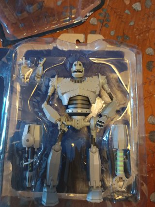 Gigante de Hierro Figura