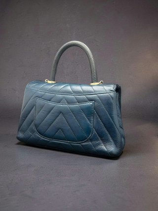 Bolso Chanel Chevron Piel Azul Marino