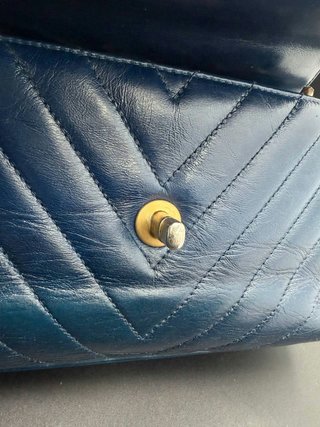 Bolso Chanel Chevron Piel Azul Marino
