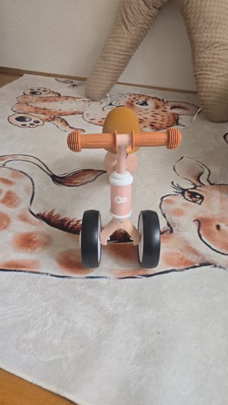 Bicicleta sin pedales Kinderkraft rosa y azul