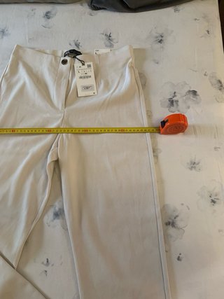 Pantalones Zara Talla L Crema