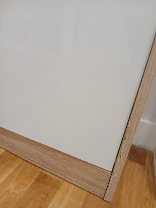 Zapatero blanco y madera
