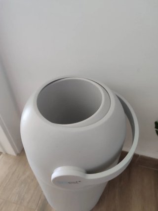 Papelera para pañales gris