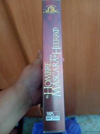 El Hombre de la Máscara de Hierro VHS