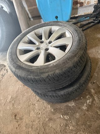 Neumáticos 215/55 R 16 93V