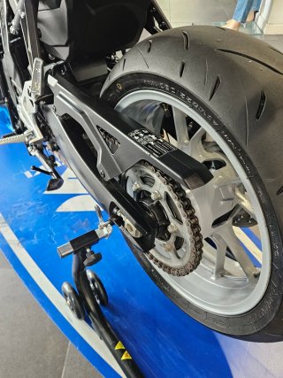 SUZUKI GSX-8R 2025 MOTO DE REESTRENO