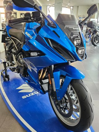 SUZUKI GSX-8R 2025 MOTO DE REESTRENO