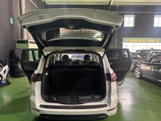 Ford S-MAX 2016