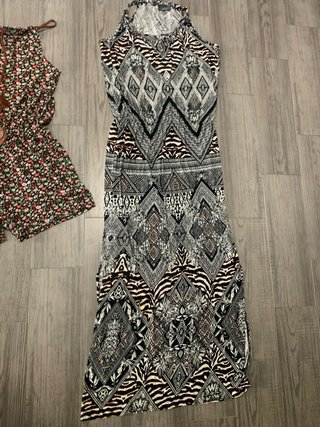 3 monos y 2 vestidos verano mujer T.S todo 7€
