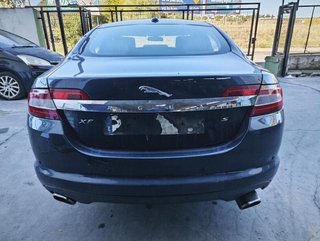 8x2319c600a condensador radiador jaguar xf 228071