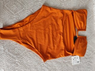 Bañador Zara naranja