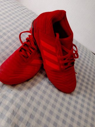 Botas de fútbol Adidas Predator niño Talla 39