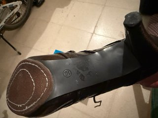 Zapatos de tacón marrones