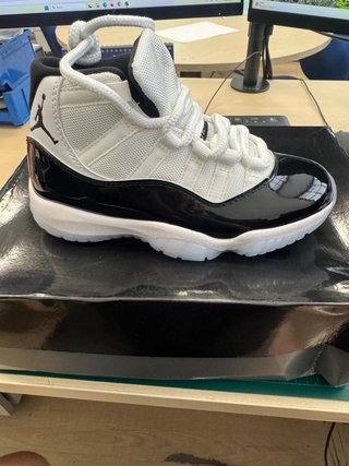Air Jordan 11 Retro Talla 36