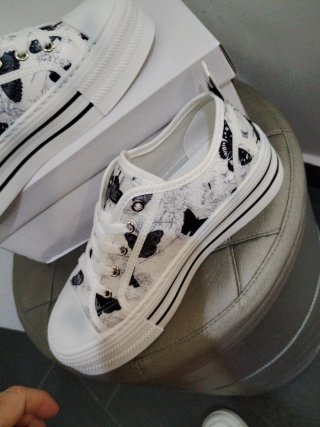 Scarpe donna n.38 con stampa farfalle