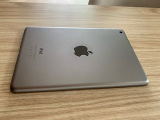 iPad mini 16 GB Argento