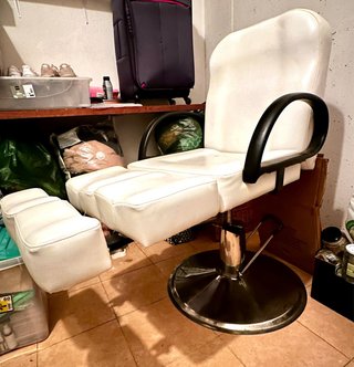 Silla de pedicura con reposapiés