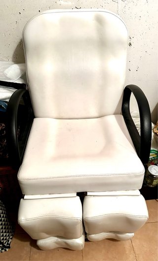 Silla de pedicura con reposapiés