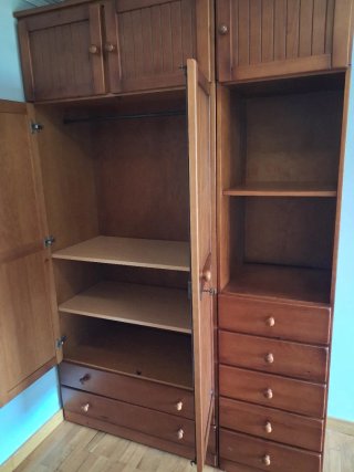 Cama nido de madera con cajones y armario grande