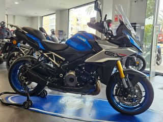 SUZUKI GSX-S 1000 GX MOTO DE REESTRENO