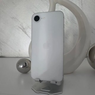 iPhone 16E blanco