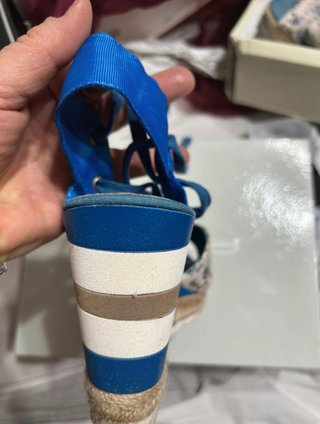 Sandali zeppa bianchi e azzurri