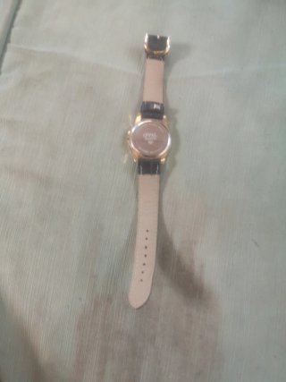 Reloj Diamond Negro y Dorado