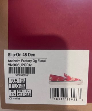 Vans Slip-On Rojas con Estampado Floral