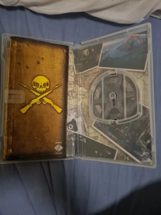 Resistance Retribution PSP Carátula