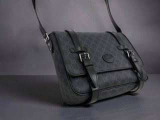 Borsa a tracolla Gucci GG Supreme nera
