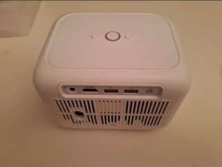 Mini proiettore Yaber