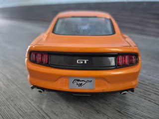 Ford Mustang GT 2015 1:24