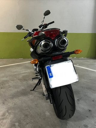 Yamaha FZ6 Naked Roja