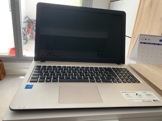 Ordenador portátil Asus F540S