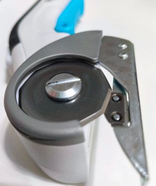 Cortador Circular Black & Decker 3.6V recargable.
