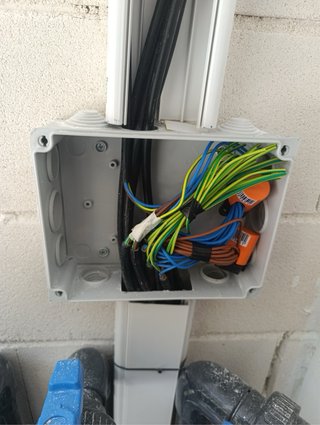 Se hacen todo tipo de arreglos de electricidad.