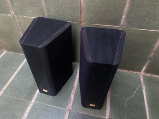 Pareja Altavoces Hi-Fi Onkyo SKR-301 Negros