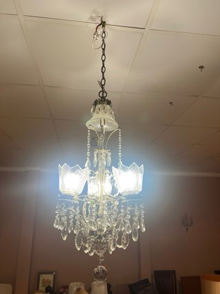 Lámpara de techo antigua de cristal
