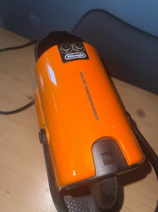 Cafetera Nespresso Naranja